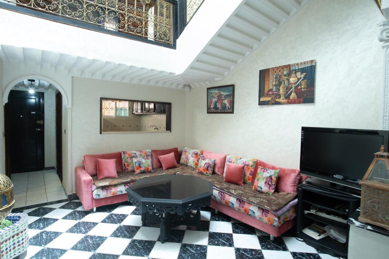 Charming Moroccan Riad 3 Bedroom With Pool And Terrace Marrakesch Exterior foto