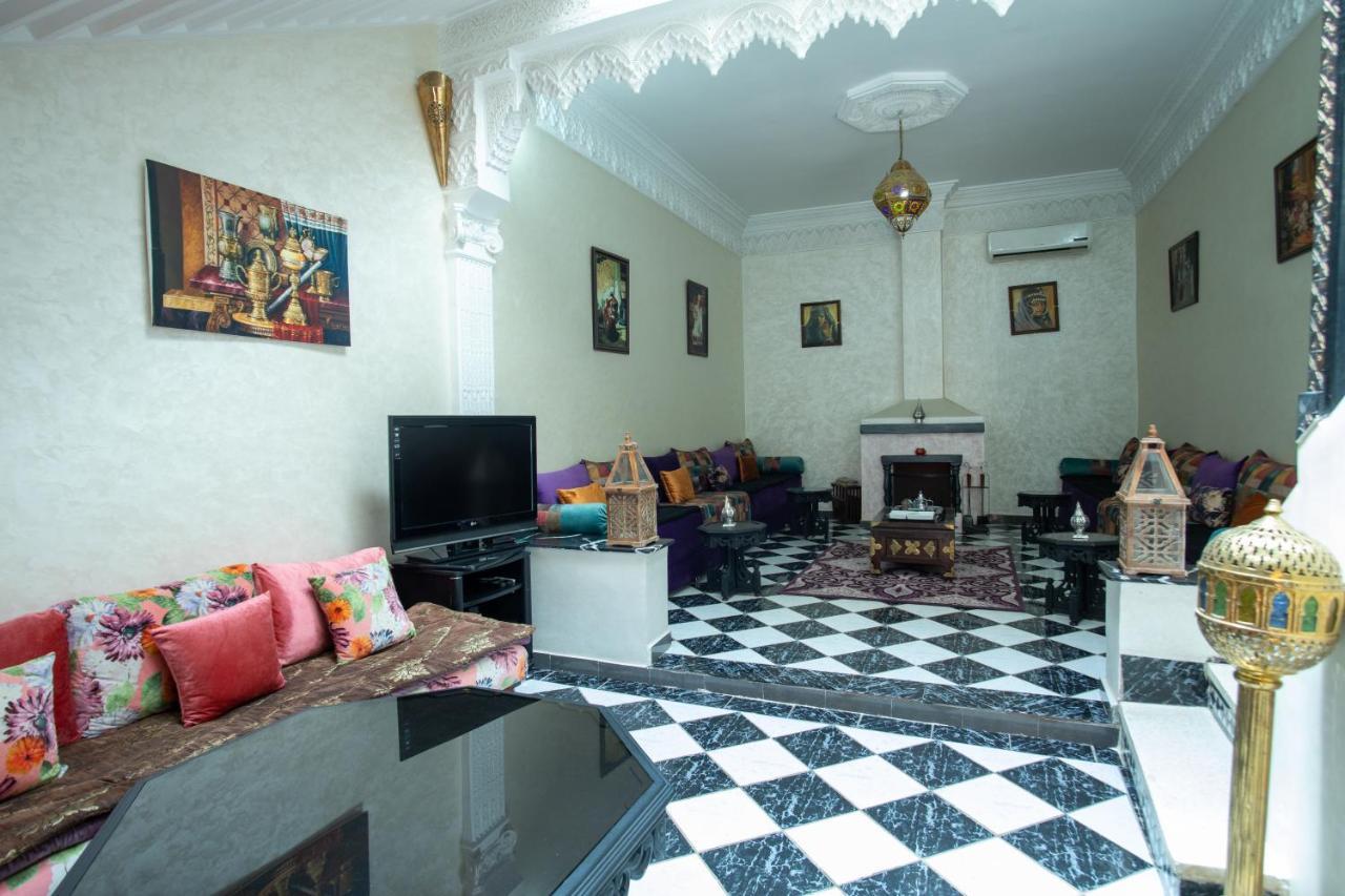 Charming Moroccan Riad 3 Bedroom With Pool And Terrace Marrakesch Exterior foto